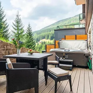 Apartmán Adelka 104, Private Wellness - Whirlpool, Sauna, Parking 