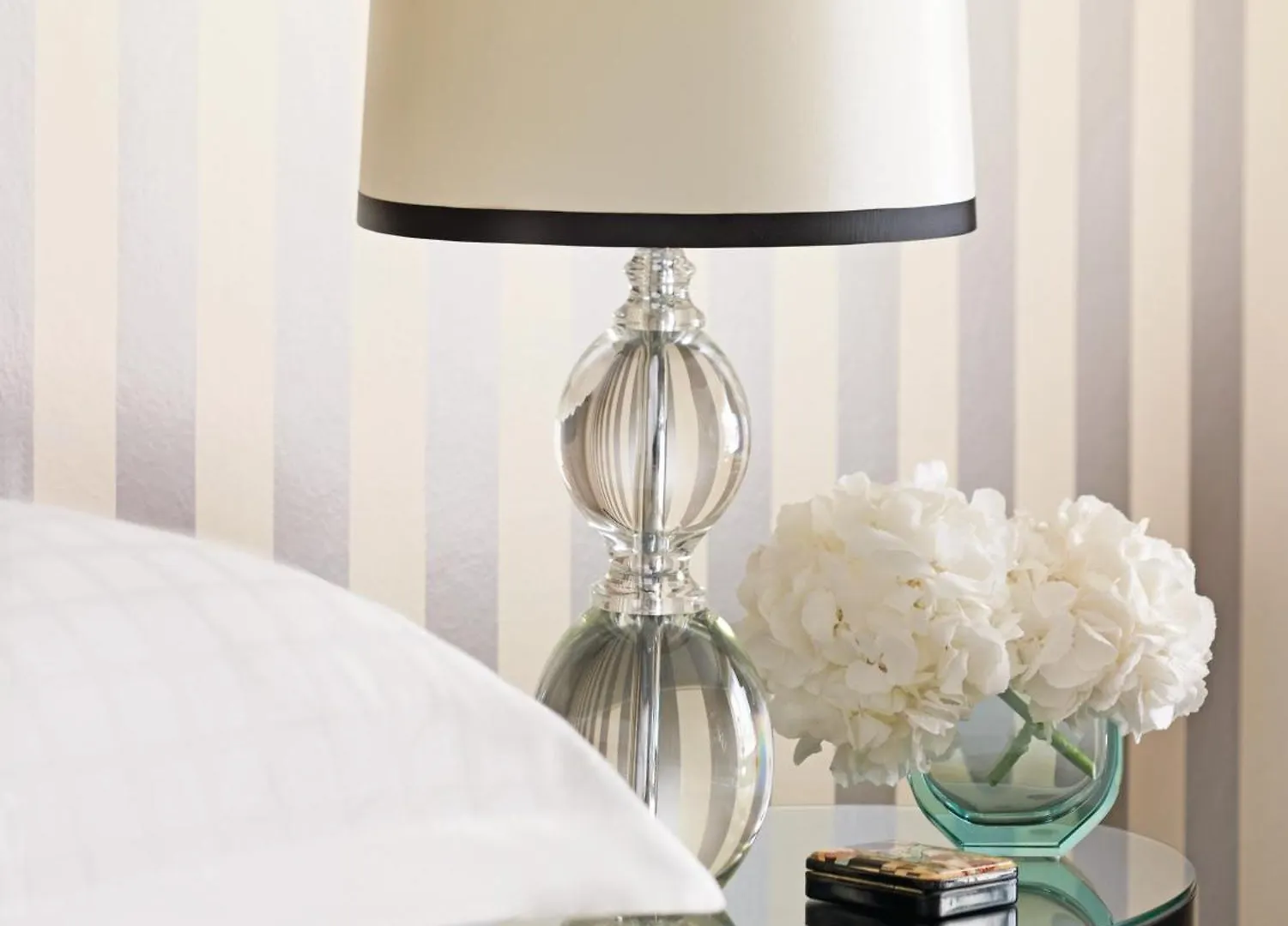 Four Seasons Hotel Prague 5*,