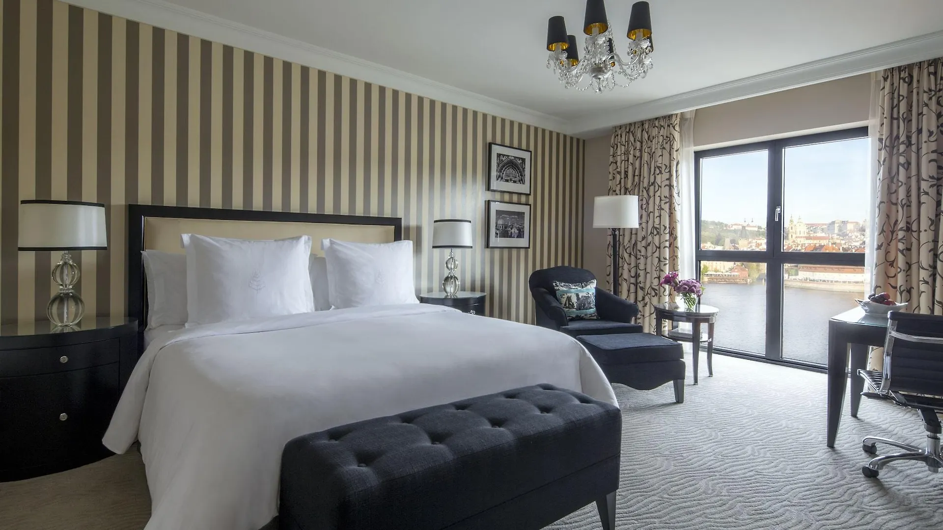 Four Seasons Hotel Praha