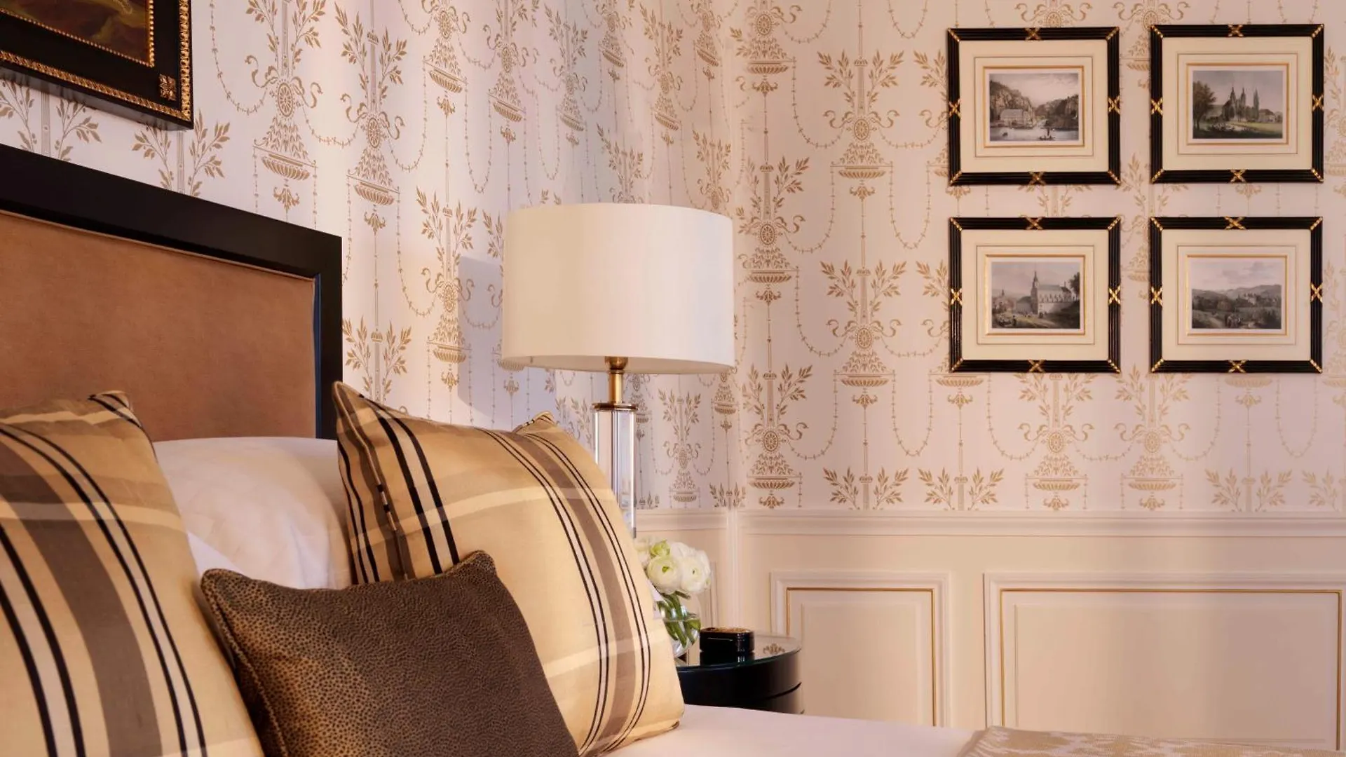 Four Seasons Hotel Praha 5*,  Česká republika