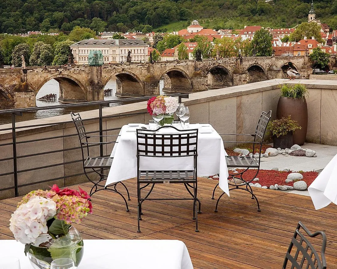 Four Seasons Hotel Prague