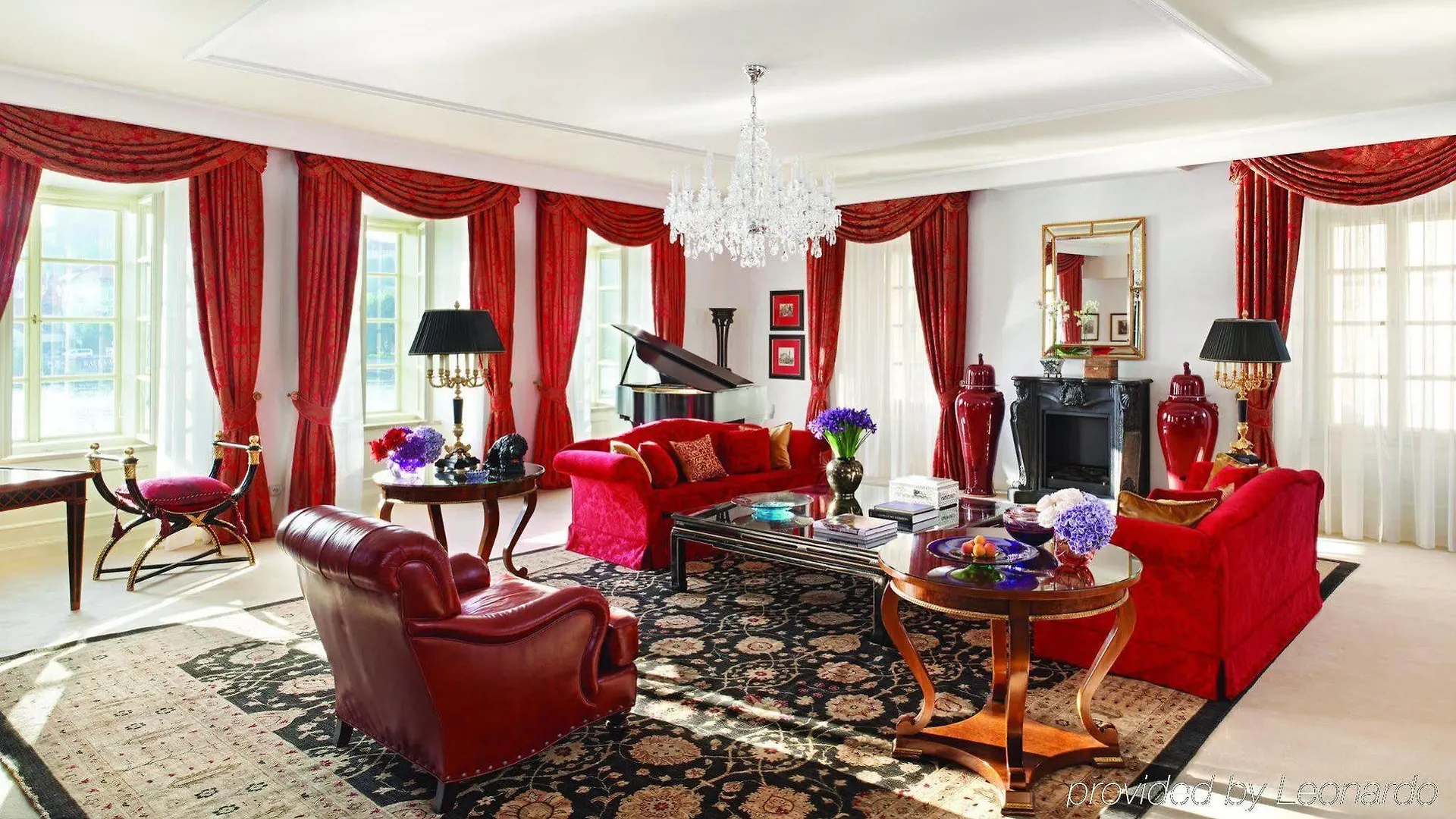 Four Seasons Hotel Prague 5*,